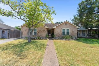 3030 Quail Hollow Dr, Corpus Christi, TX 78414
