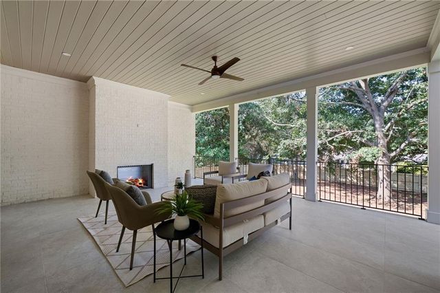1671 Manhasset Drive, Dunwoody, GA 30338