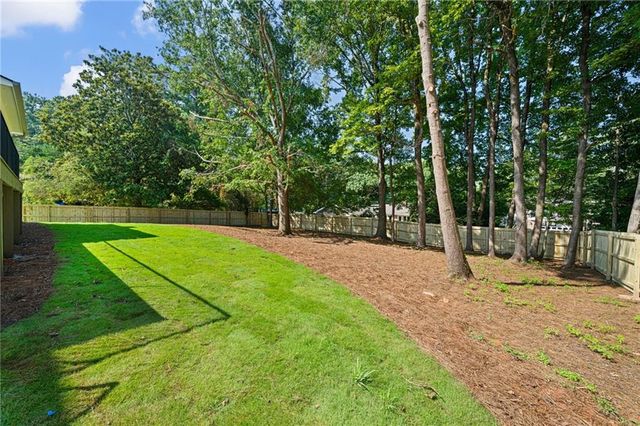 1671 Manhasset Drive, Dunwoody, GA 30338