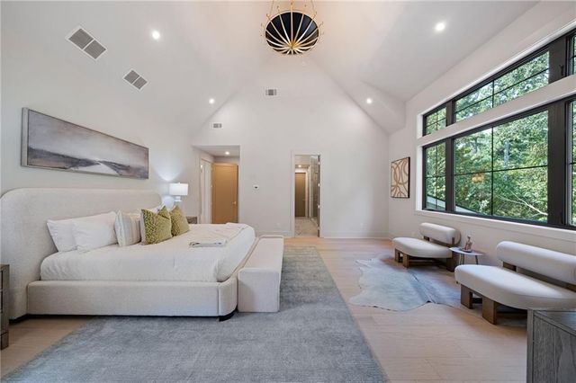 1671 Manhasset Drive, Dunwoody, GA 30338