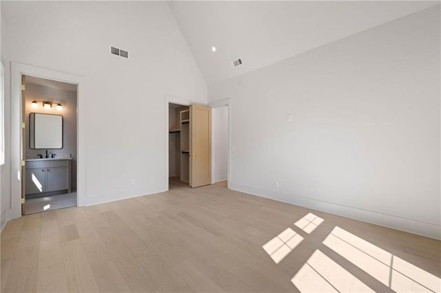 1671 Manhasset Drive, Dunwoody, GA 30338