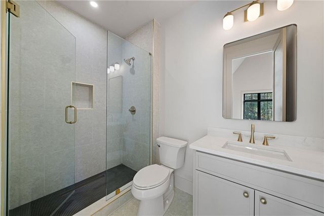 1671 Manhasset Drive, Dunwoody, GA 30338