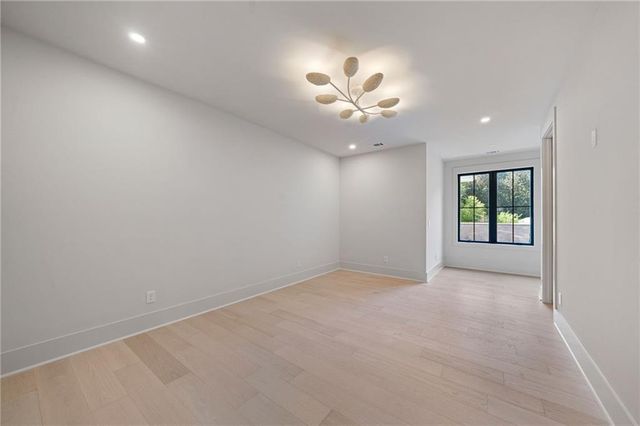 1671 Manhasset Drive, Dunwoody, GA 30338