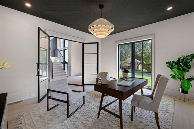 1671 Manhasset Drive, Dunwoody, GA 30338