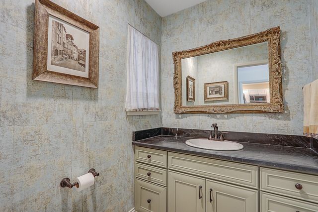 5661 SE Foxcross Place, Stuart, FL 34997