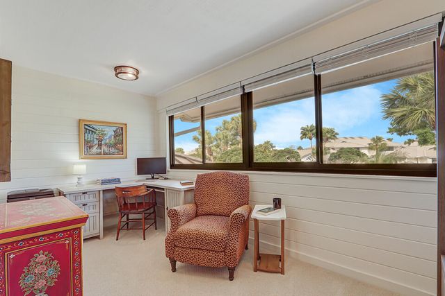 5661 SE Foxcross Place, Stuart, FL 34997