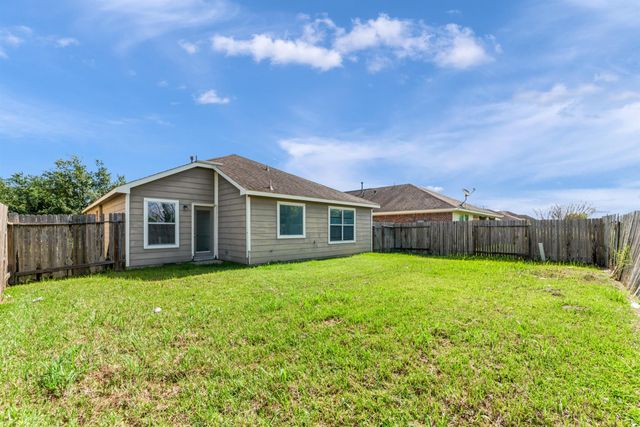 13112 Trail Manor Drive, Pearland, TX 77584