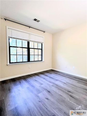 1211 Woodhaven Drive 1211, Edison, NJ 08817