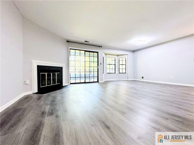 1211 Woodhaven Drive 1211, Edison, NJ 08817