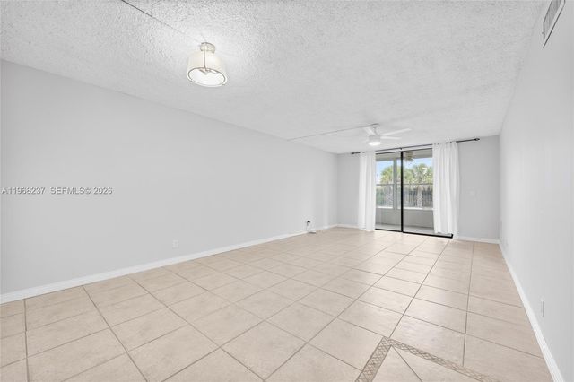 2861 Somerset Drive 104, Lauderdale Lakes, FL 33311