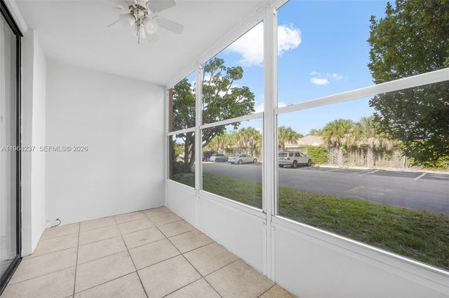 2861 Somerset Drive 104, Lauderdale Lakes, FL 33311