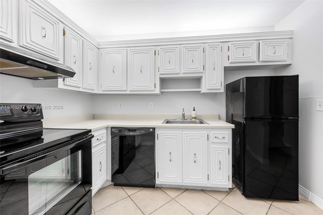 2861 Somerset Drive 104, Lauderdale Lakes, FL 33311