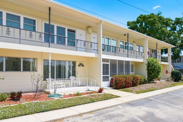 5593 40TH AVENUE N 418, Kenneth City, FL 33709