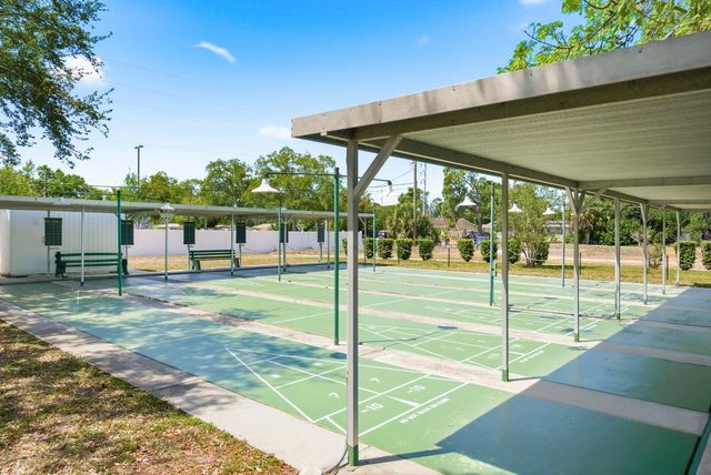 5593 40TH AVENUE N 418, Kenneth City, FL 33709