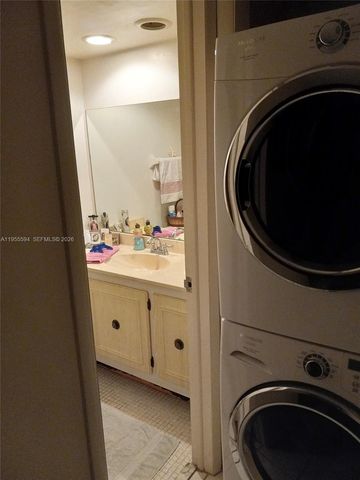 2850 Forest Hills Blvd 310, Coral Springs, FL 33065