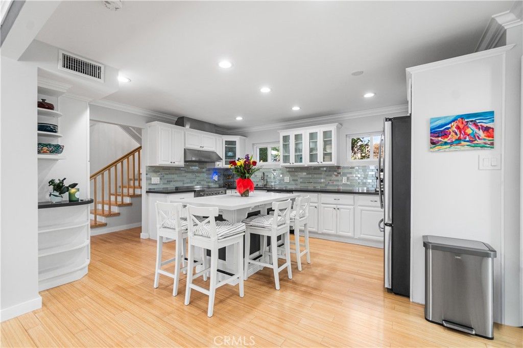 Image 10 of property listing at 1510 E Maple Avenue, El Segundo, CA 90245