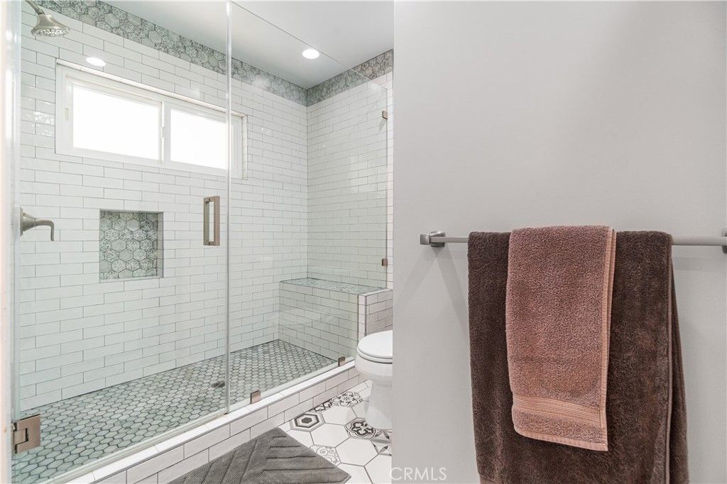 Image 26 of property listing at 1510 E Maple Avenue, El Segundo, CA 90245