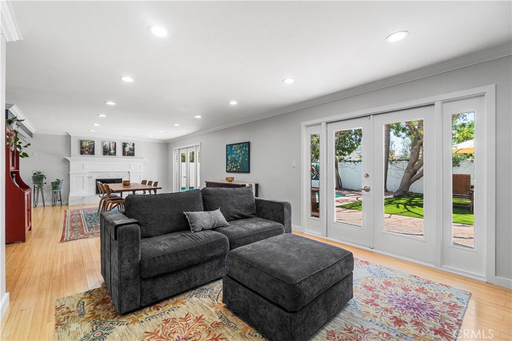 Image 9 of property listing at 1510 E Maple Avenue, El Segundo, CA 90245