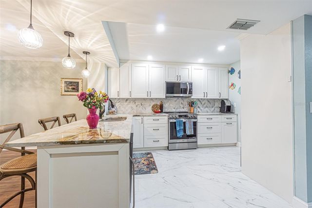3505 TARPON WOODS BOULEVARD G405, Palm Harbor, FL 34685