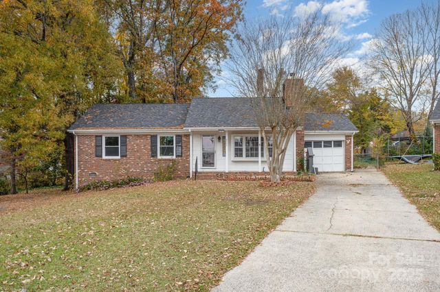 8503 Beechbrooke Road, Charlotte, NC 28227