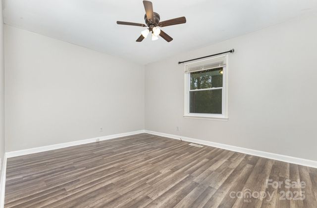 8503 Beechbrooke Road, Charlotte, NC 28227