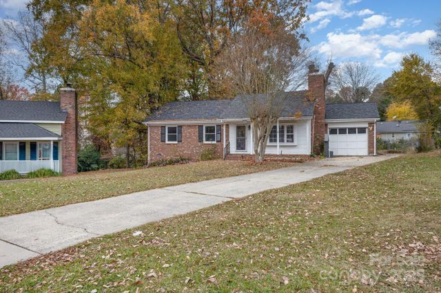 8503 Beechbrooke Road, Charlotte, NC 28227