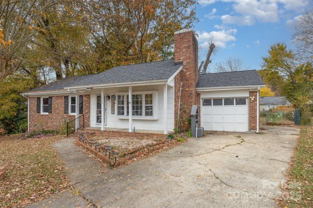 8503 Beechbrooke Road, Charlotte, NC 28227