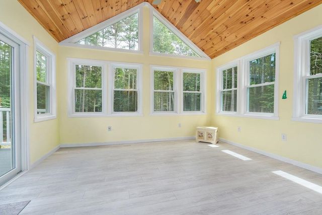 5 Lorraine's Lane, Strafford, NH 03884