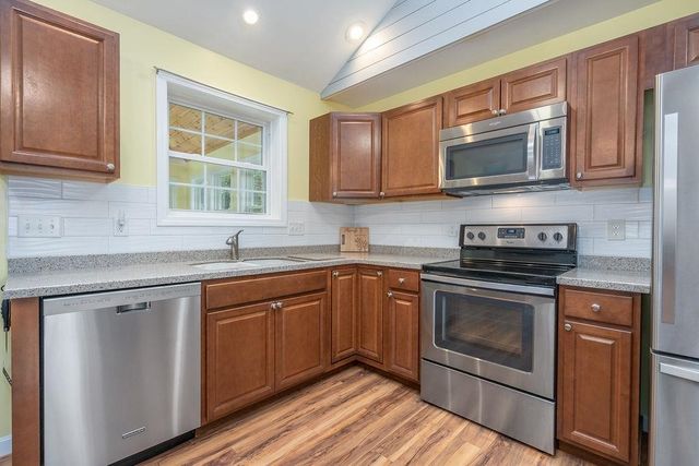 5 Lorraine's Lane, Strafford, NH 03884