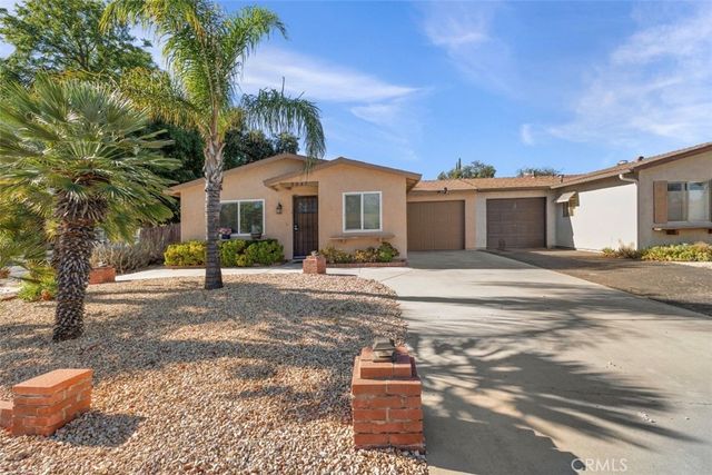 2031 Calle Diablo, Hemet, CA 92545