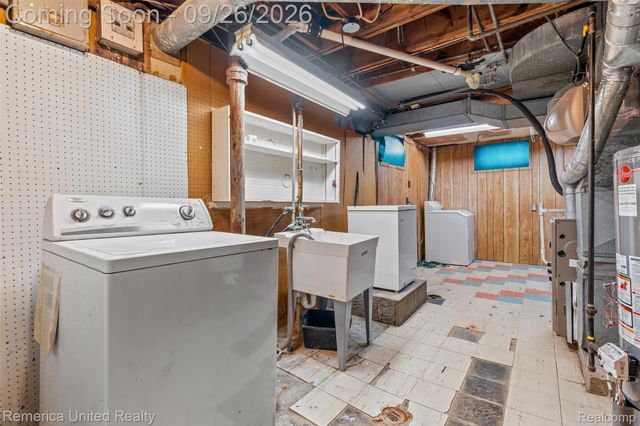 9587 Cardwell Street, Livonia, MI 48150