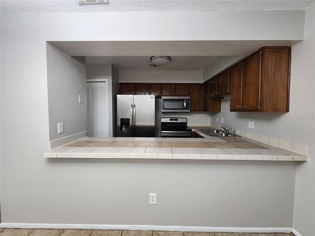 603 CASA PARK COURT H, Winter Springs, FL 32708