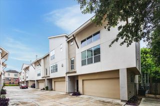 5219 Kiam Street F, Houston, TX 77007
