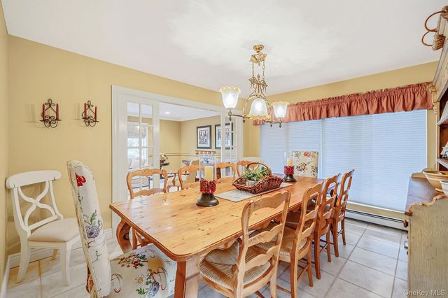 16 Jesse Way, Mount Sinai, NY 11766