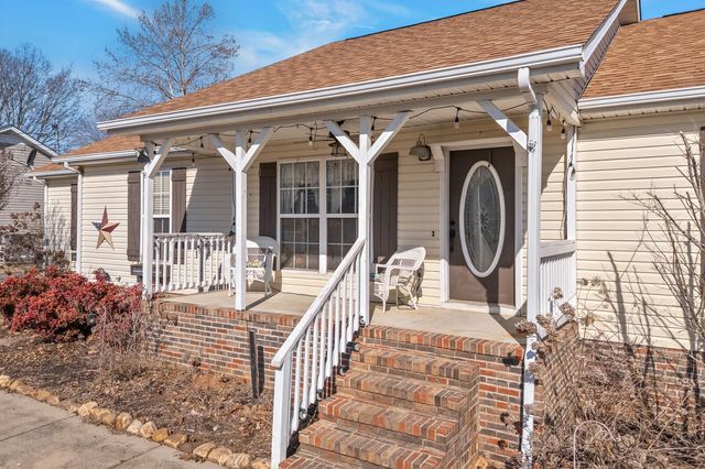 216 Warren Cir, Shelbyville, TN 37160