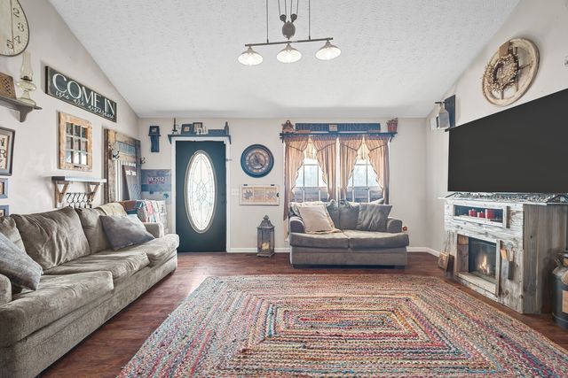 216 Warren Cir, Shelbyville, TN 37160