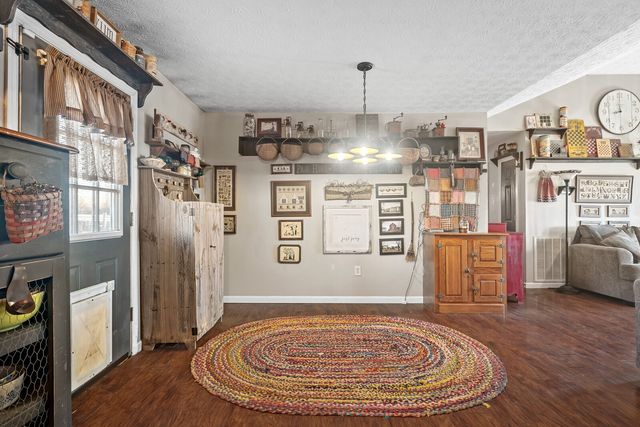 216 Warren Cir, Shelbyville, TN 37160