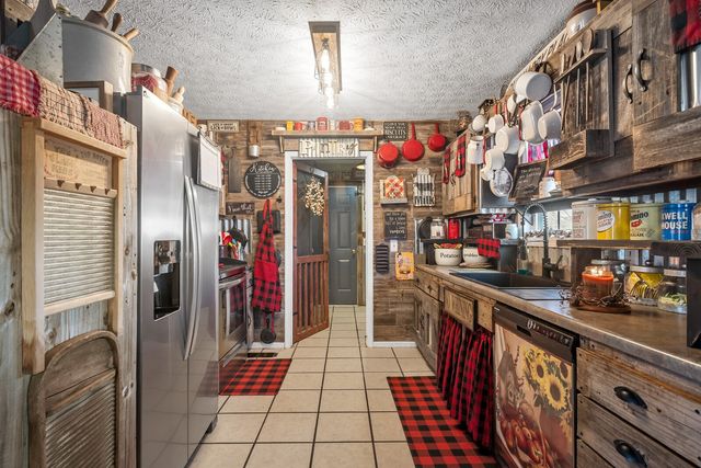 216 Warren Cir, Shelbyville, TN 37160