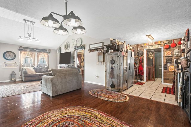 216 Warren Cir, Shelbyville, TN 37160