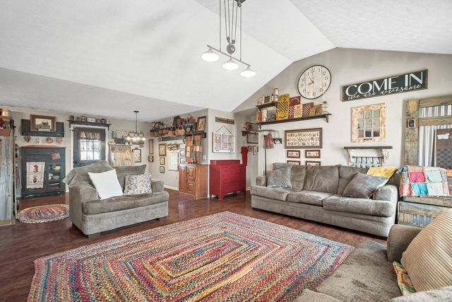 216 Warren Cir, Shelbyville, TN 37160