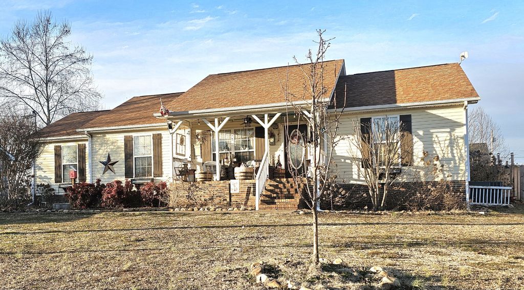 216 Warren Cir, Shelbyville, TN 37160