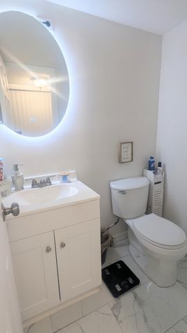 360 Windsor P, West Palm Beach, FL 33417