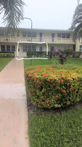 360 Windsor P, West Palm Beach, FL 33417