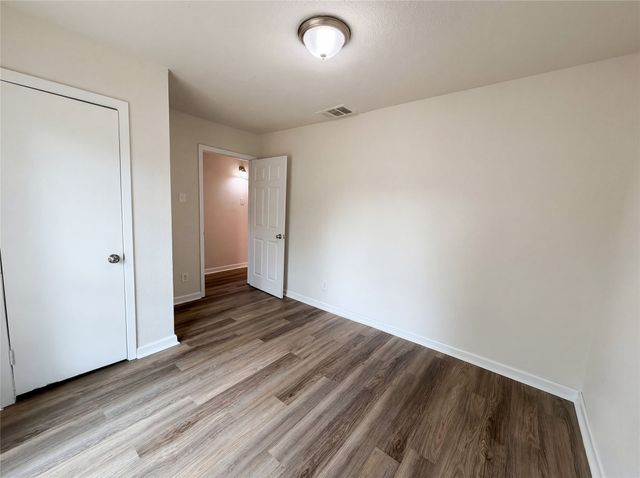 7431 Ridgewick Drive, Dallas, TX 75217