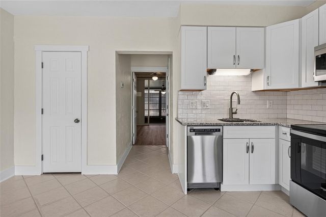 908 VILLAS DRIVE 23, Venice, FL 34285