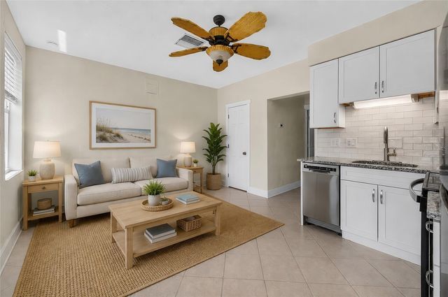 908 VILLAS DRIVE 23, Venice, FL 34285