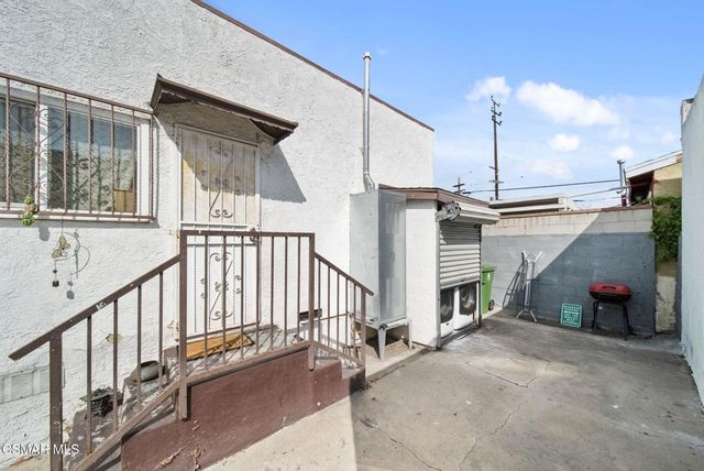 9206 Hoover Street, Los Angeles, CA 90044