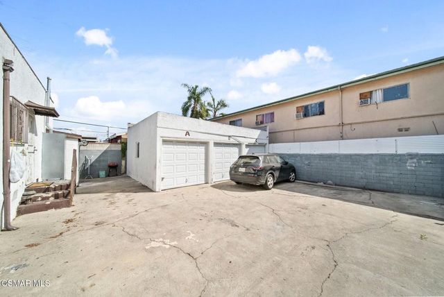 9206 Hoover Street, Los Angeles, CA 90044