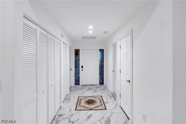 6511 Royal Woods DR, Fort Myers, FL 33908