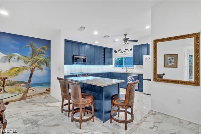 6511 Royal Woods DR, Fort Myers, FL 33908